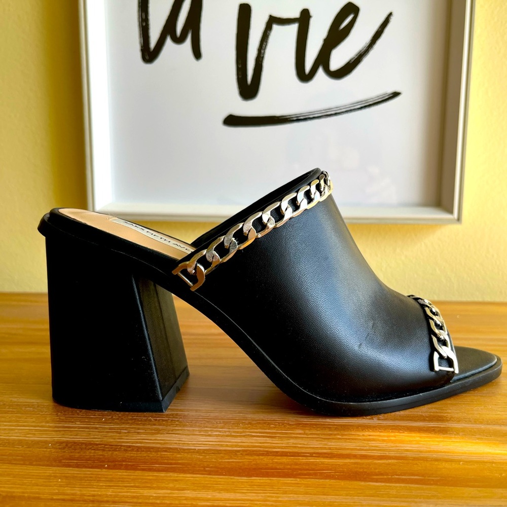 Sacks Fifth Avenue sandals  size 7